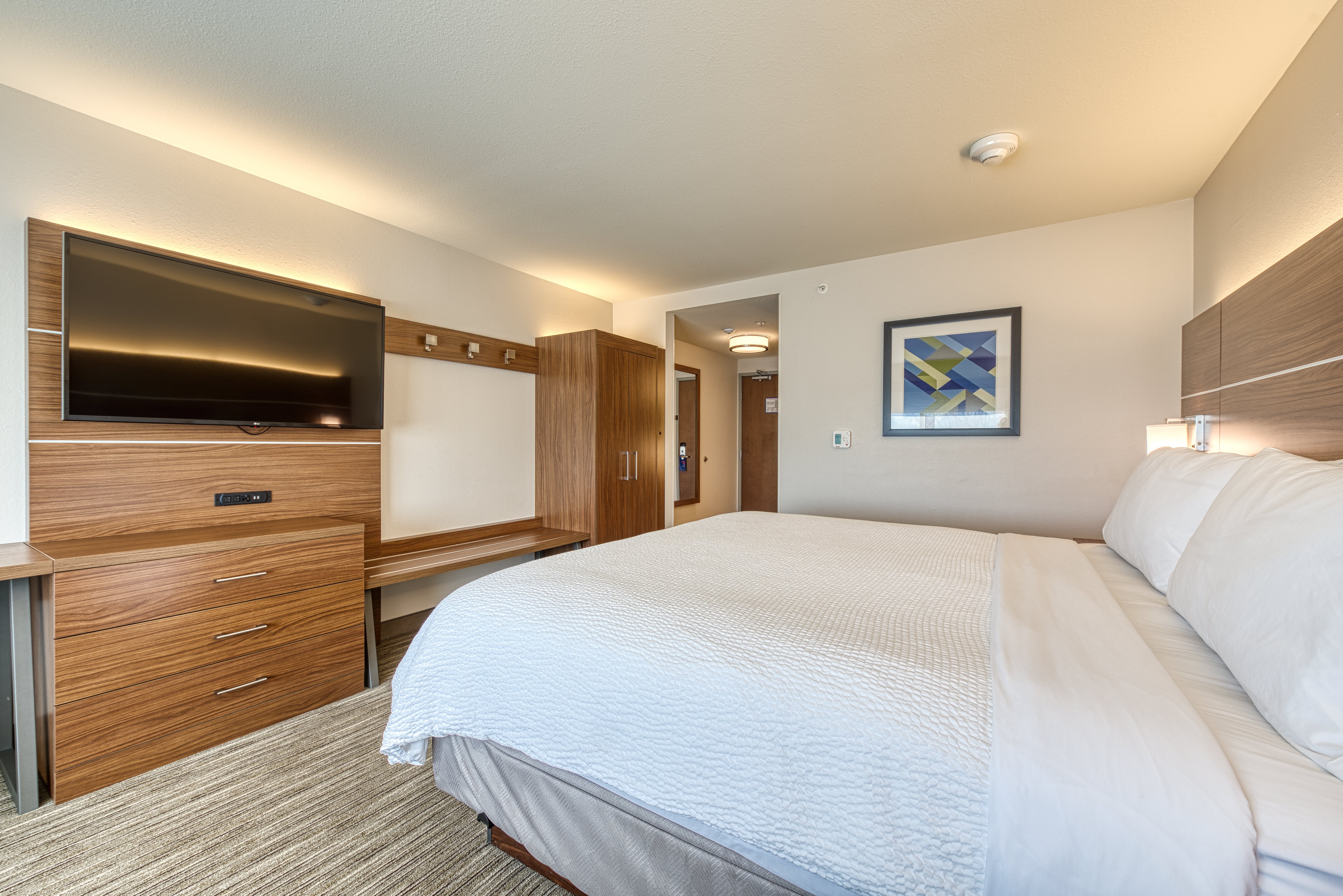 holiday inn express and suites manitou springs an ihg hotel