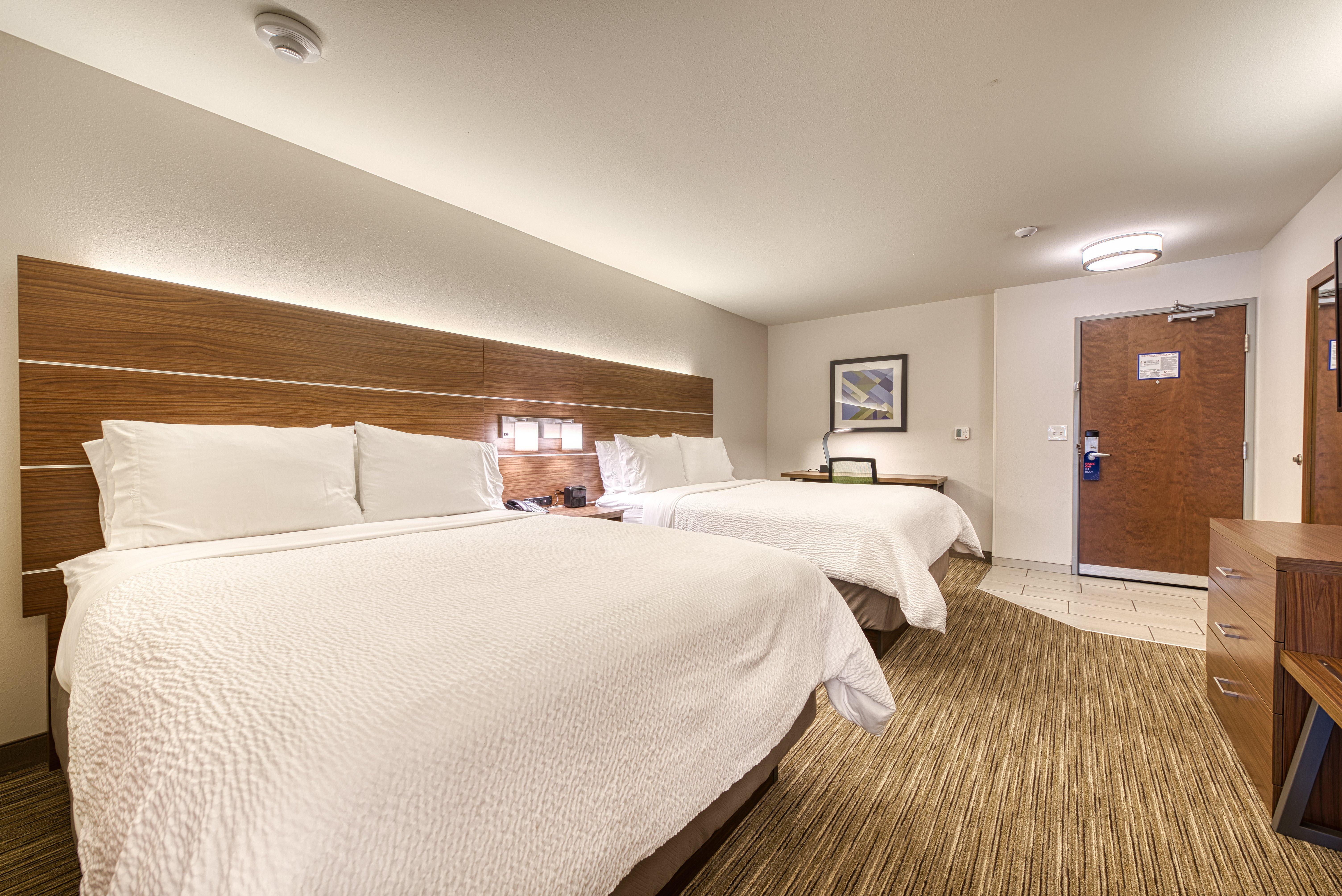 holiday inn express and suites manitou springs an ihg hotel