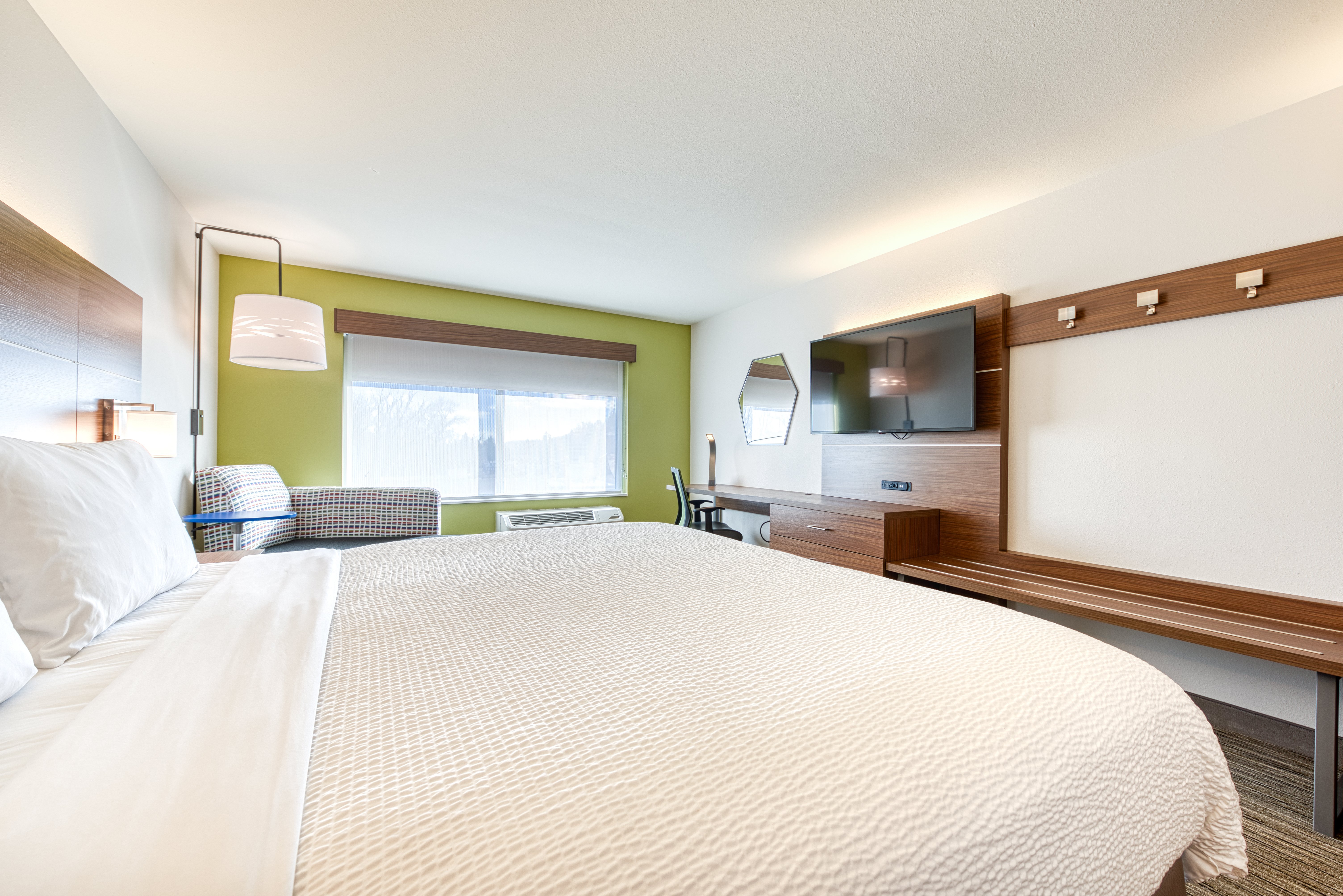 holiday inn express and suites manitou springs an ihg hotel