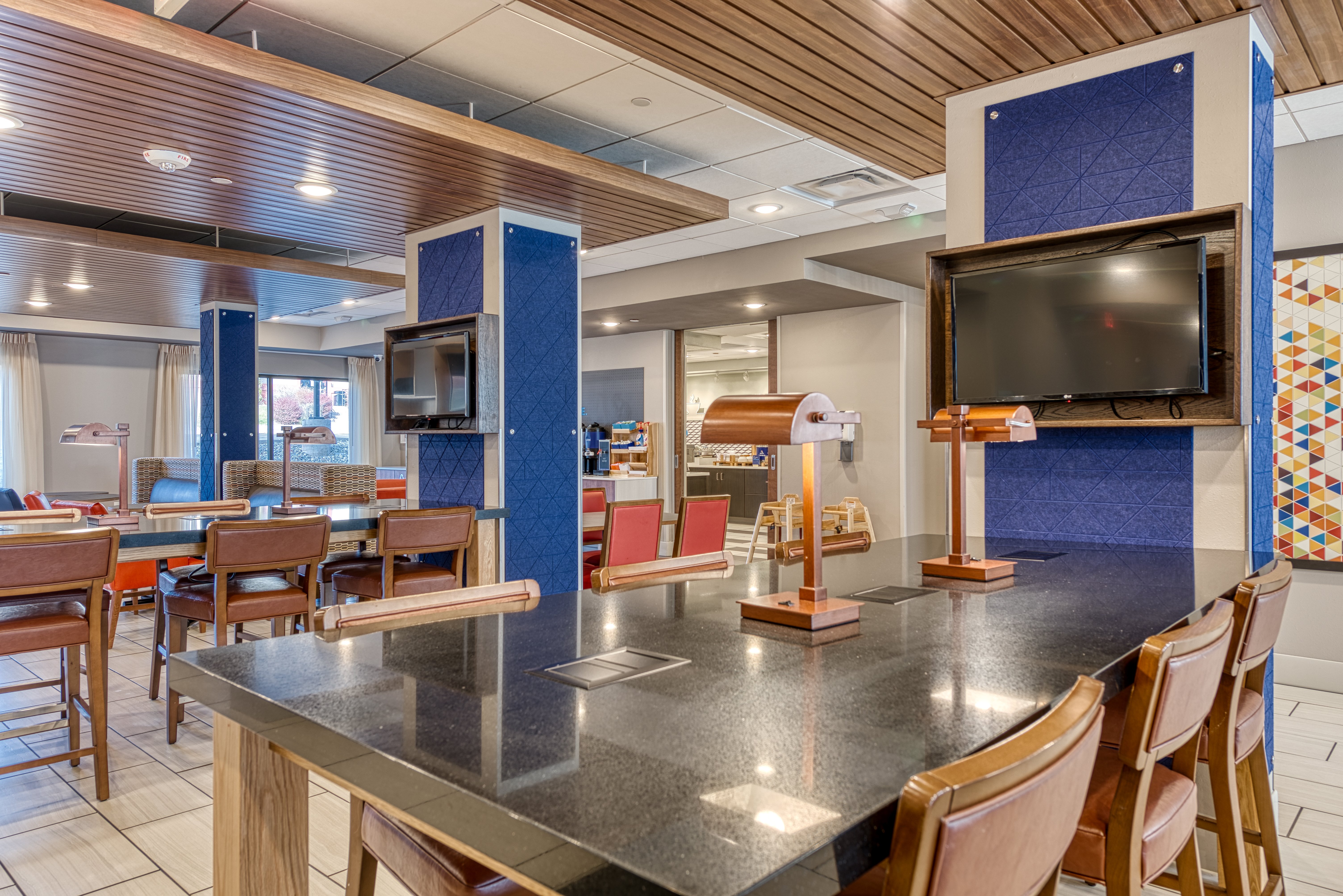 holiday inn express and suites manitou springs an ihg hotel