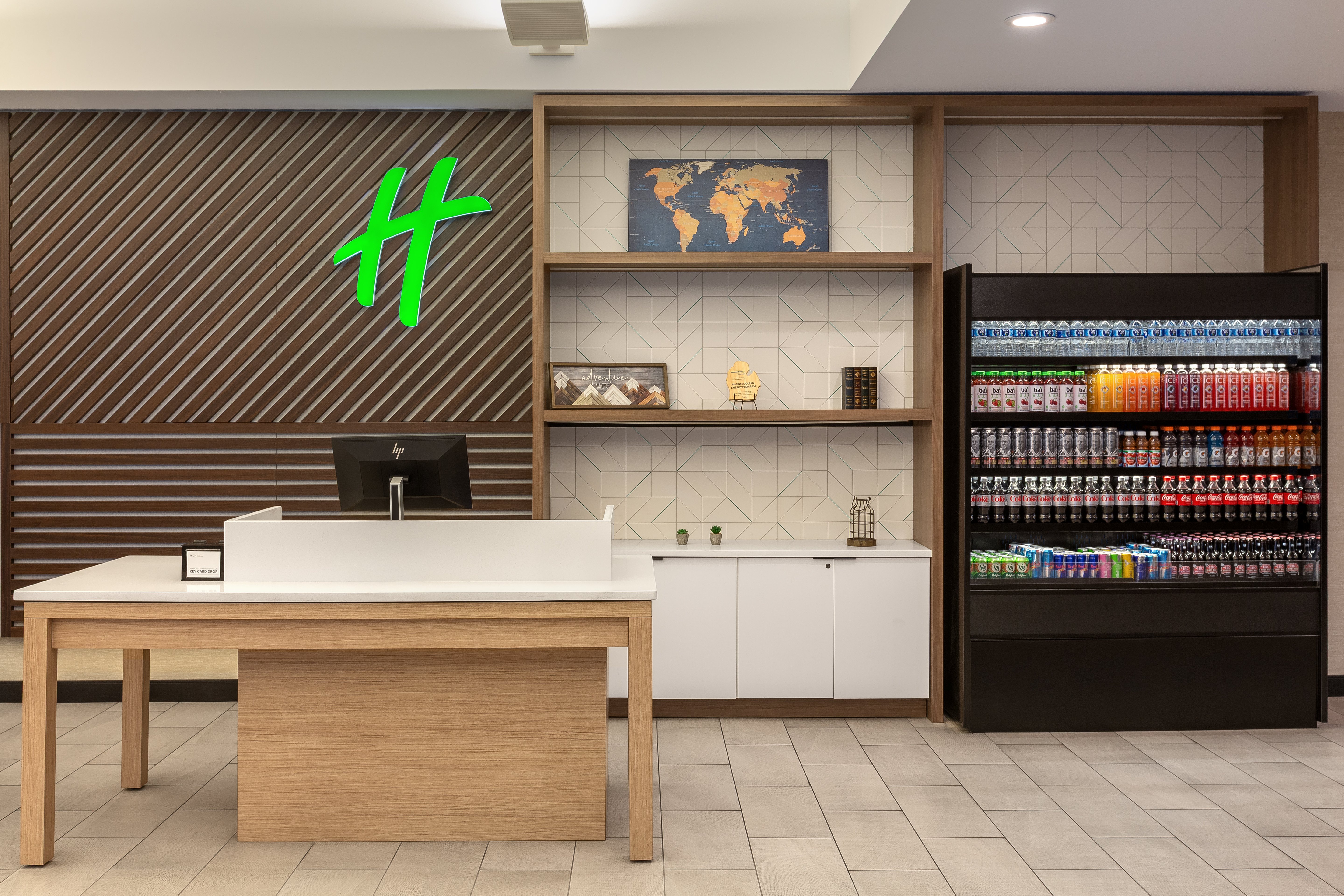 holiday inn and suites detroit troy an ihg hotel