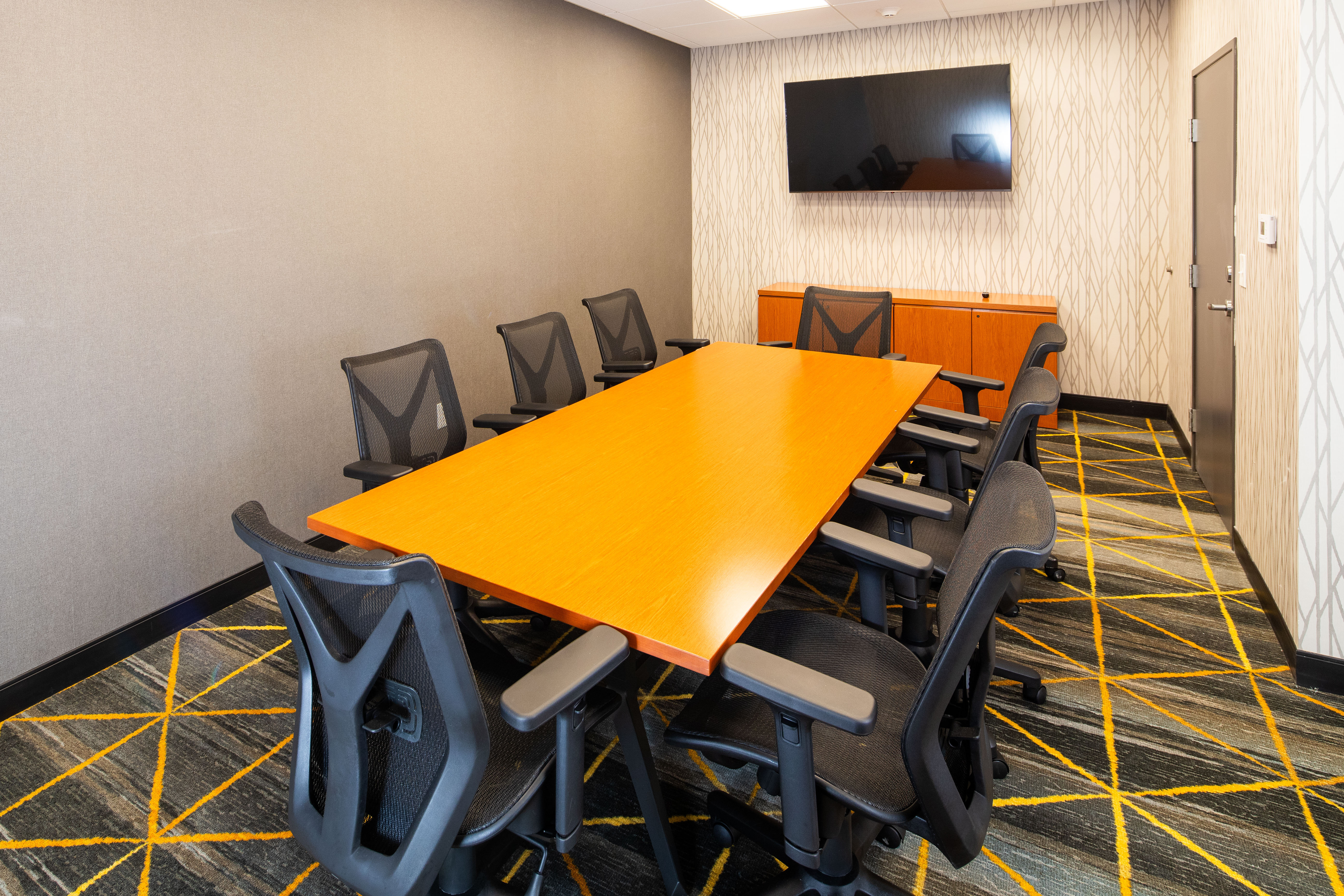 holiday inn and suites detroit troy an ihg hotel