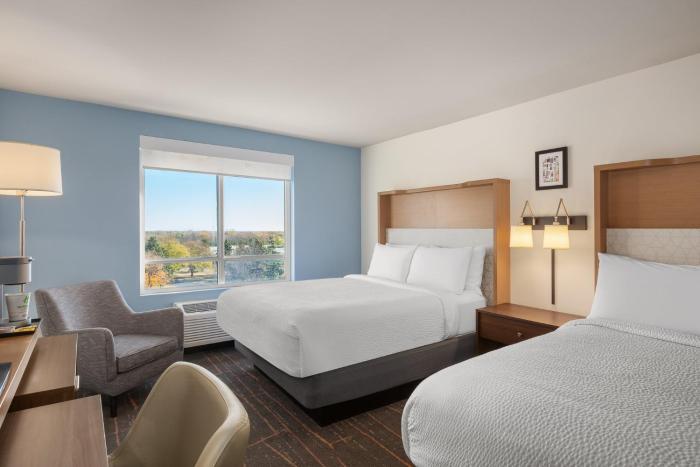 holiday inn and suites detroit troy an ihg hotel