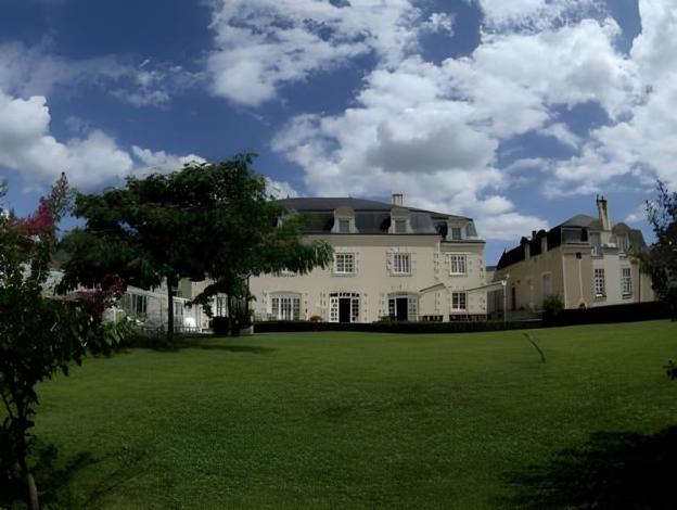 montreuil bellay