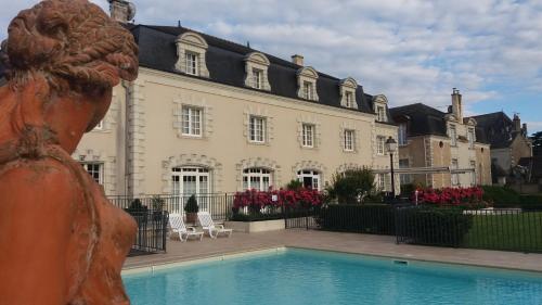 montreuil bellay