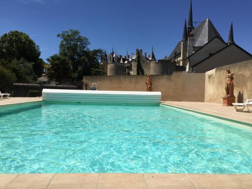 montreuil bellay