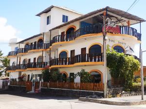 hostal sandrita