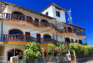 hostal sandrita