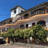 hostal sandrita