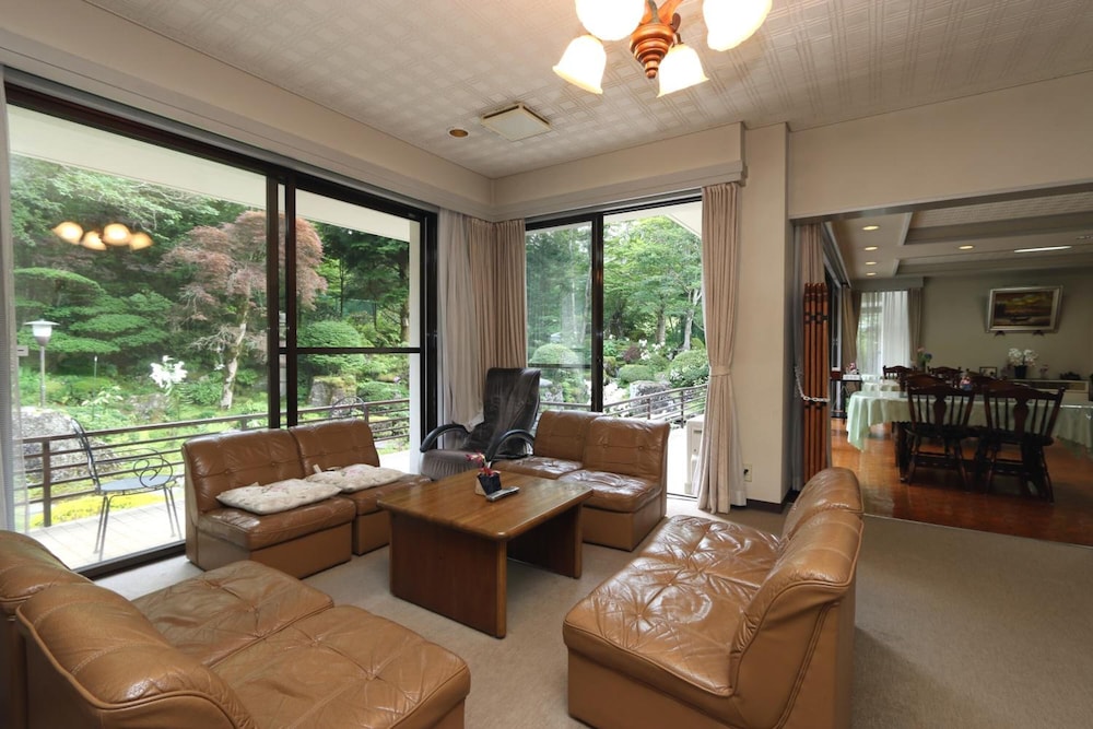 teiensaryo yamanakako