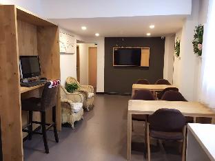 7 days premium nanjing xinjiekou zhangfuyuan railway station branch