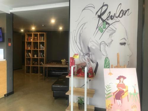 7 days premium nanjing xinjiekou zhangfuyuan railway station branch