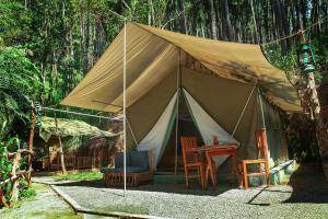 ella glamping