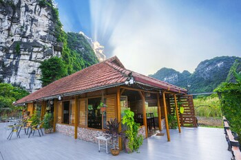 lotus field homestay