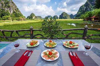 lotus field homestay
