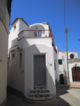 randd rest and dream capri