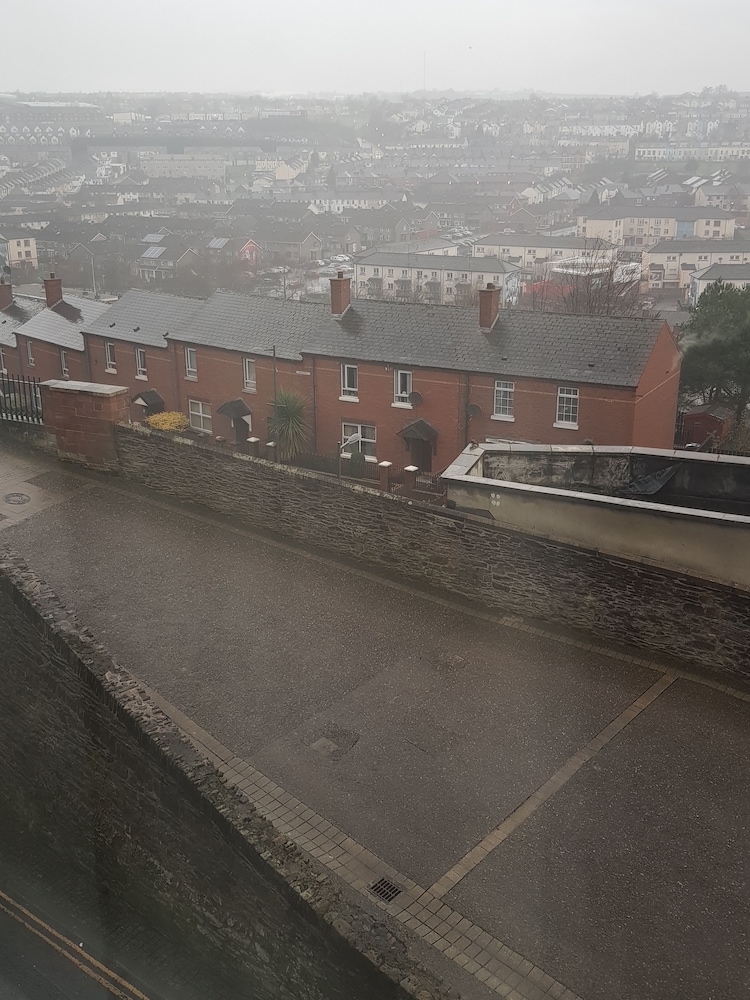maldron hotel derry