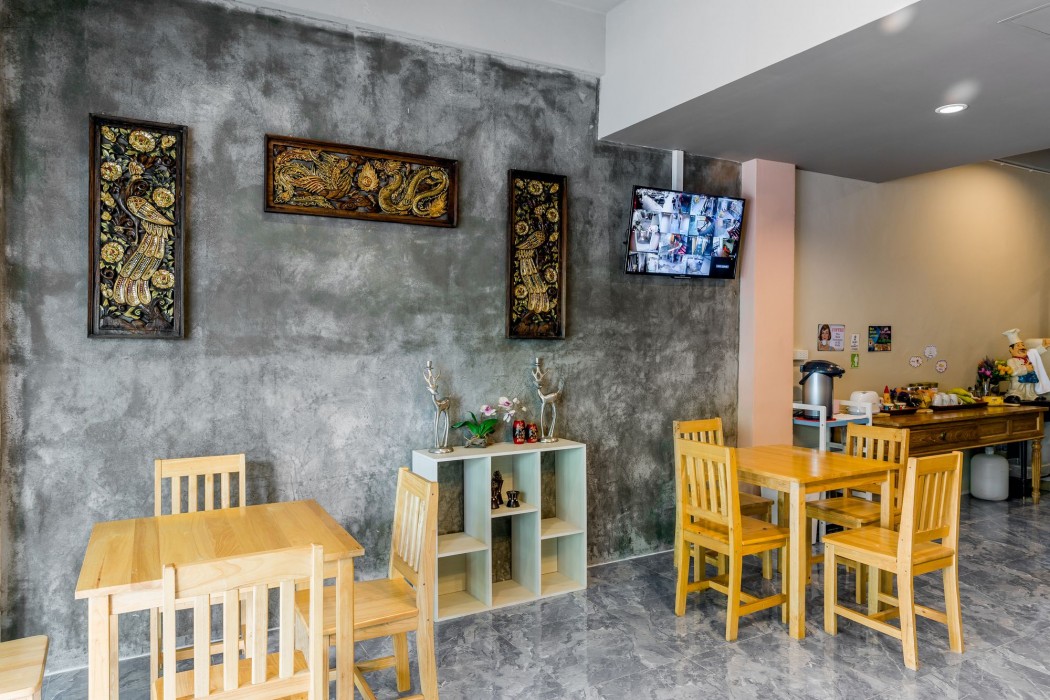 the guest hotel hostel
