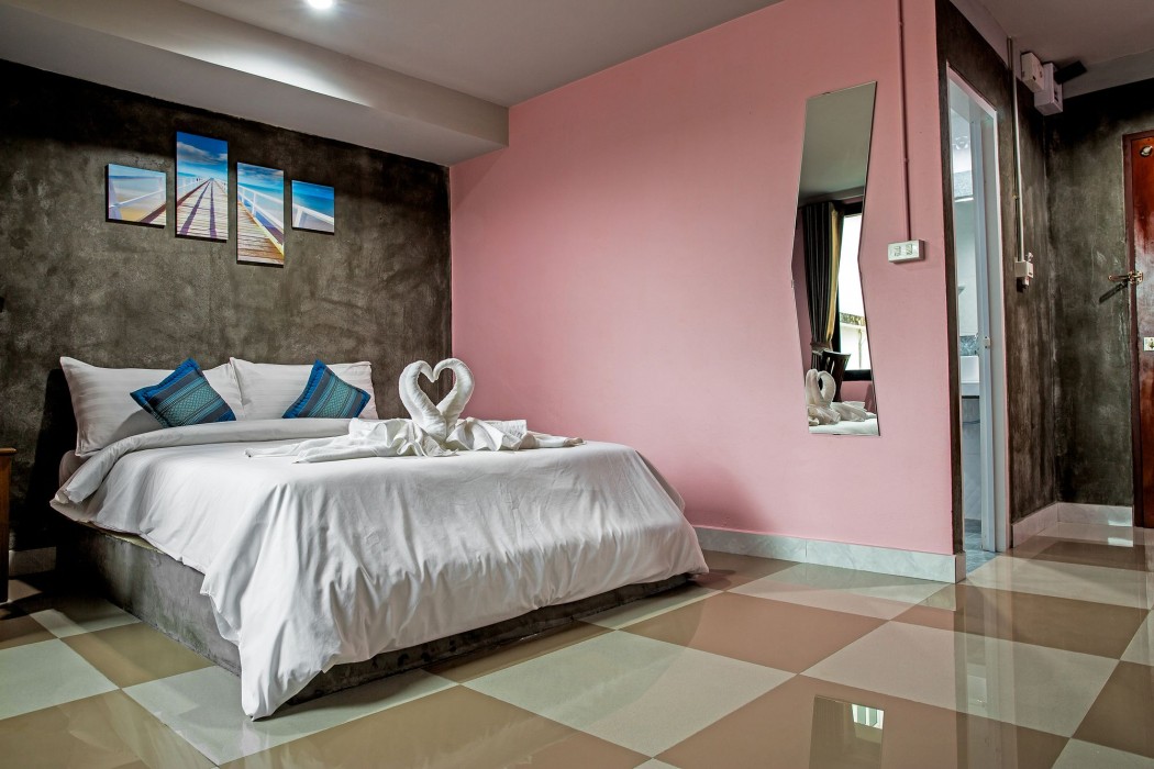 the guest hotel hostel