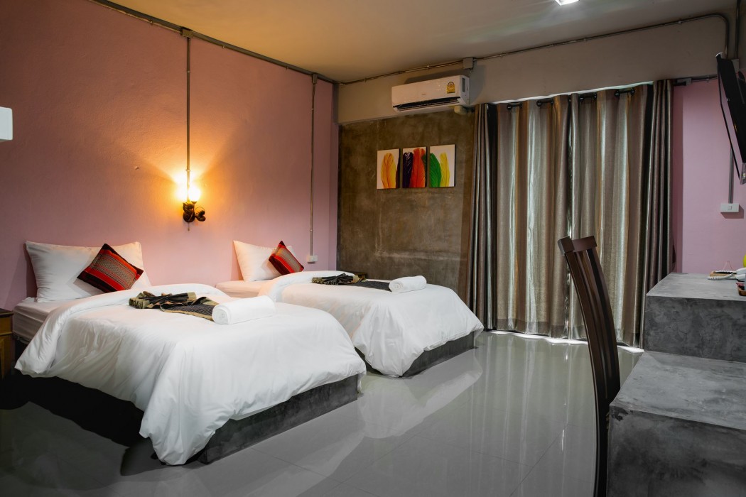 the guest hotel hostel