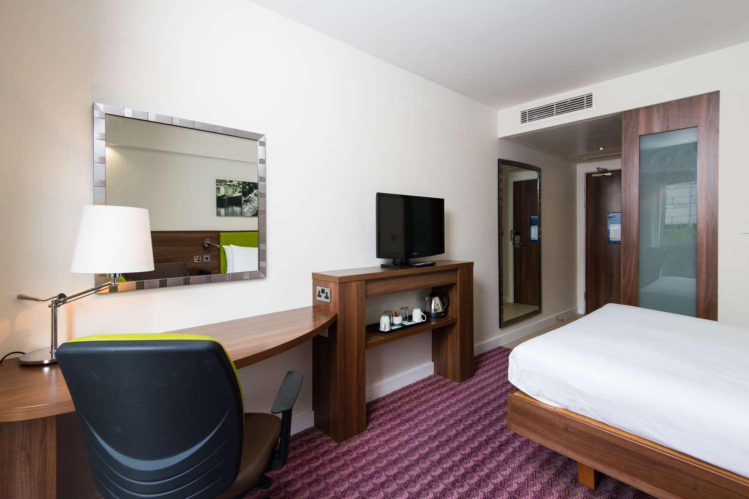 hampton by hilton birmingham jewellery quarter
