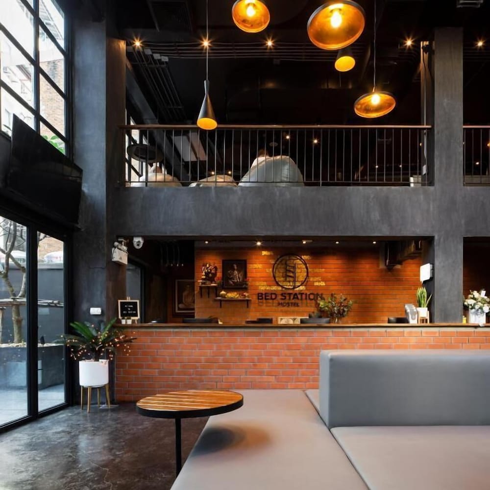 bed station hostel khaosan