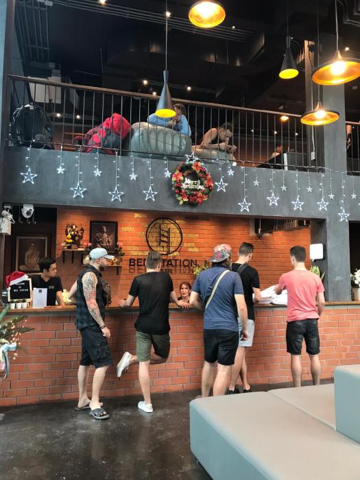 bed station hostel khaosan