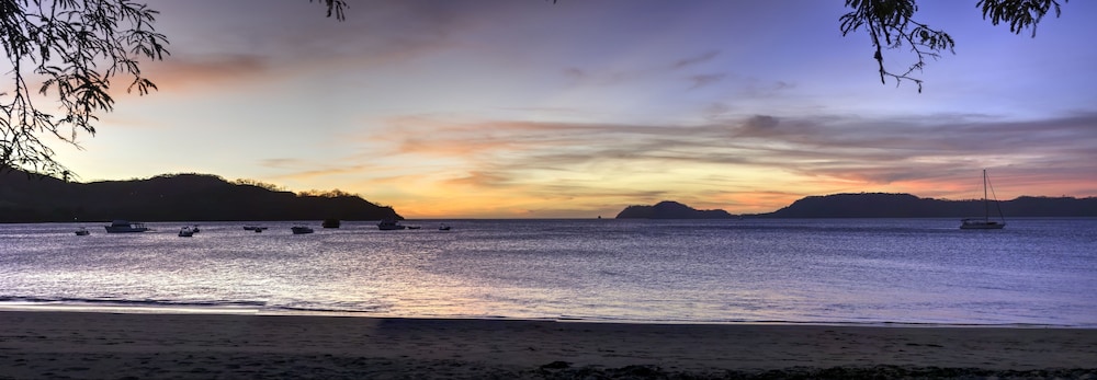 cc beach front papagayo all inclusive