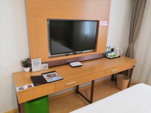 greentree inn shanghai jinshan district wanda plaza longhao road