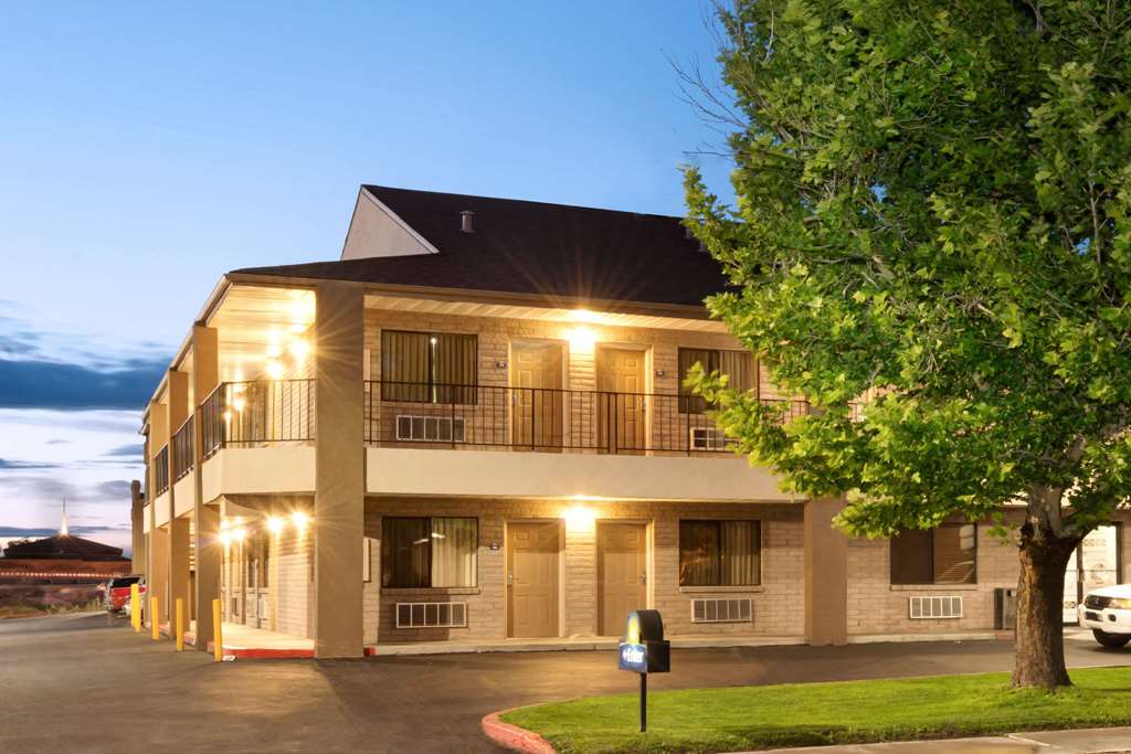 days inn by wyndham albuquerque west