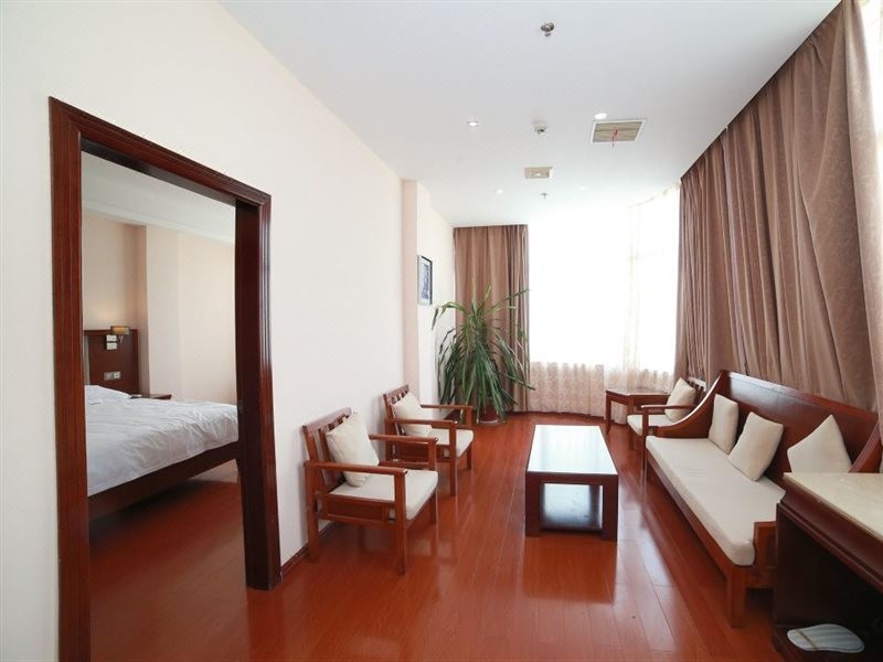 jinjiang inn style haikou west bus station