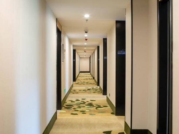 greentree inn shanghai zhuanqiao wanda plaza expre