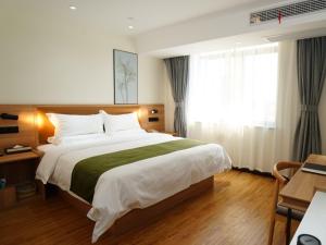 greentree inn liuan g312 national highway golden sun car city