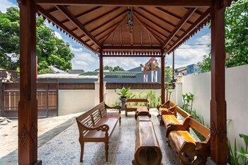 reddoorz syariah near exit toll banyumanik