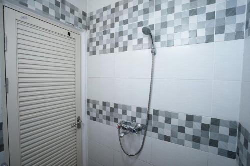 sekar gambir homestay by zuzu