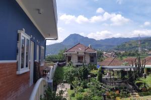 sekar gambir homestay by zuzu