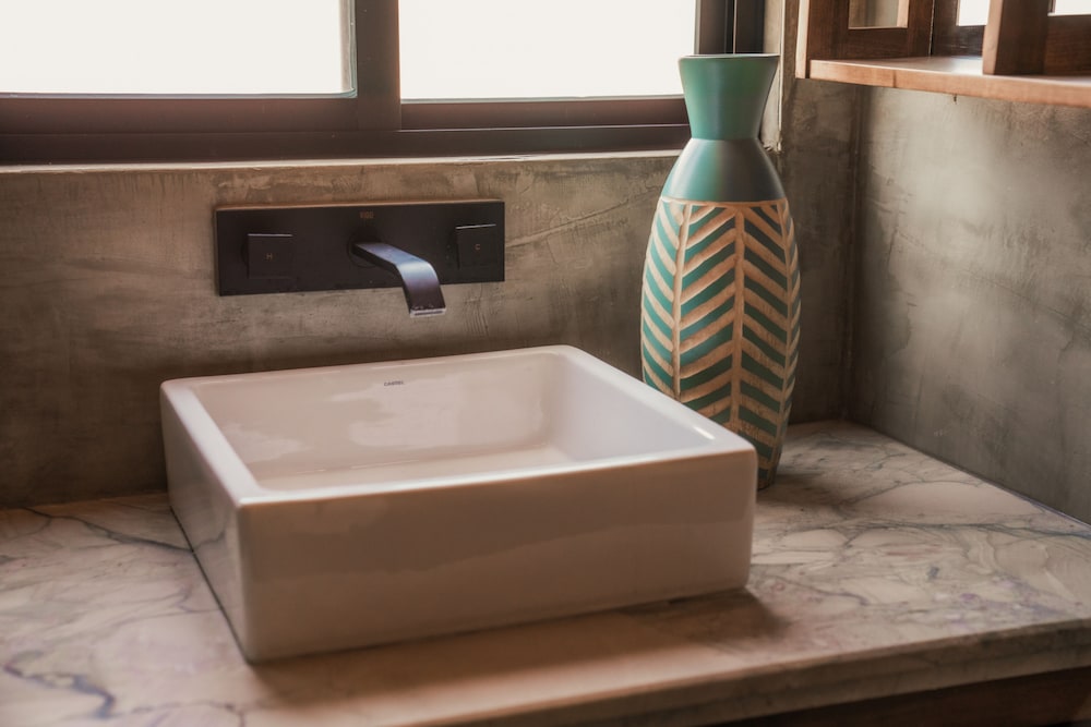 hotel surya pantai losari