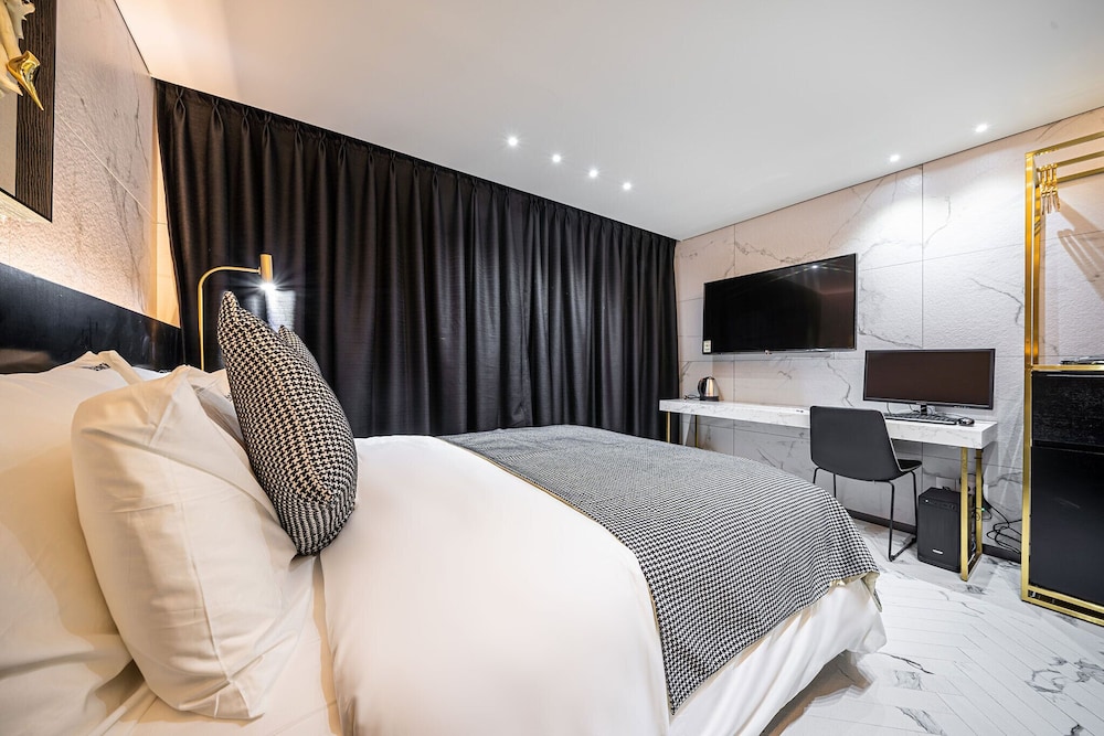 olive hotel