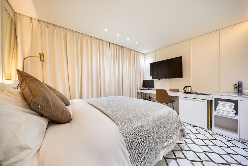 olive hotel