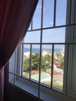 sleepbox hostel phu quoc