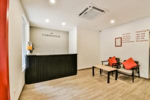 Oyo Townhouse 182 Menka,2, Kadamkuna Patna, Patna,4 star