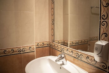 hotel alda estacion oviedo