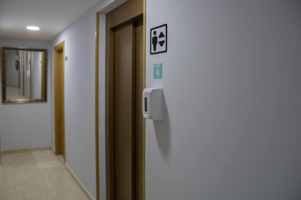 hotel alda estacion oviedo