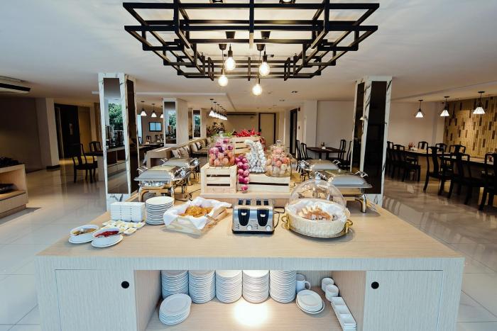 three sukhumvit hotel