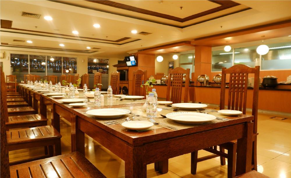 sutan raja hotel kolaka