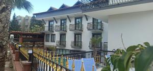 orange garden apart hotel