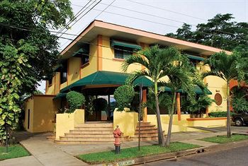 Hoteles Brandt,,2.5 star