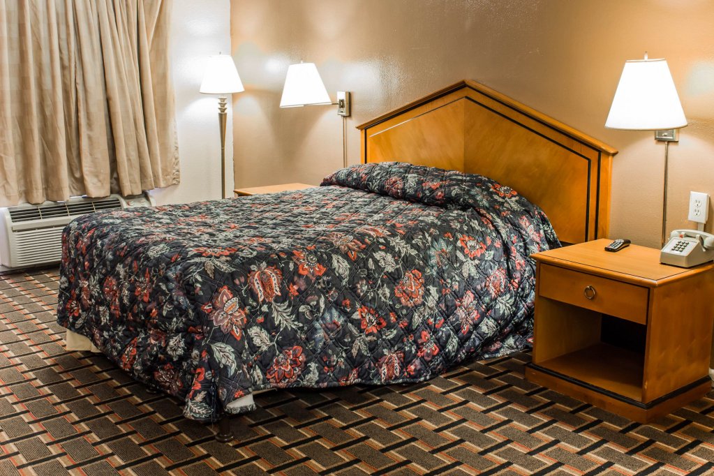 red roof inn greenville nc
