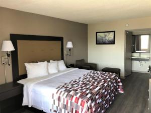 red roof inn greenville nc