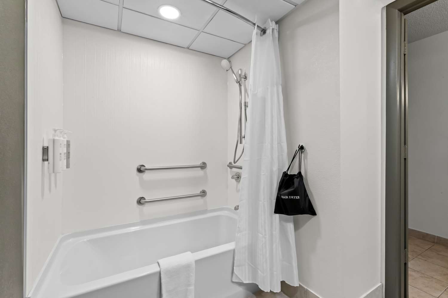 spark by hilton bensalem philadelphia